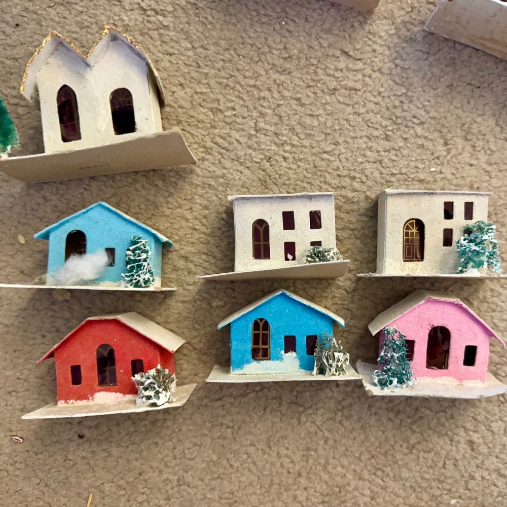 6 Vintage Putz houses, 1 church